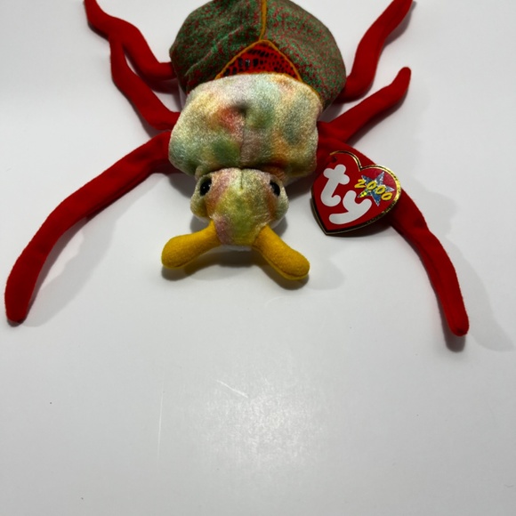 TY Beanie Baby Scurry Vintage Beetle Born January 18, 2000 - Picture 2 of 6